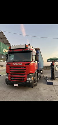للبيع سكانيا . سنكل امامي ابلاد  مديل 15   مكينه 8 520  وحش مربوطا جاد...