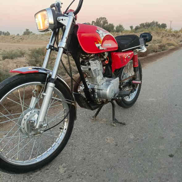 دراجه للبيع شاصي 20 وتعمير 24 سعر 750 وبيه مجال مكاني كوت  ***********
