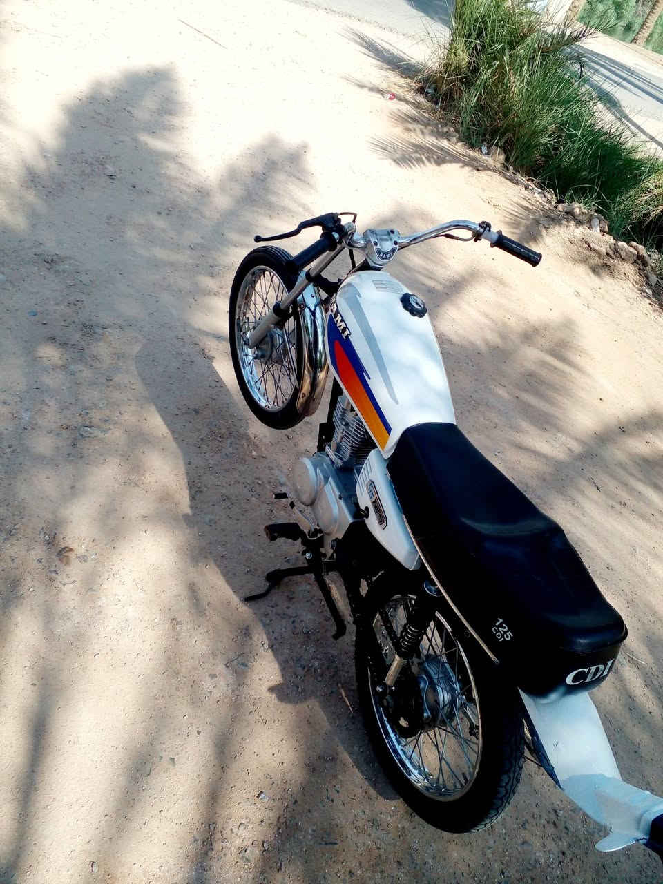للبيع نامه اصلي شلامجه دراجه احله من صوره ماعايزه شي محرك مامفتوح دراجه بدون اوراق بيع مستعجل ب425اوبيه مجال اليريده يجي خاص ولمايشتري لا يعلق ولا يراسل ملاحضه مو تجيني من الناصريه لو من العماره


**إذا كنت صاحب هذا الإعلان وتريد حذفه لأي سبب، رجاءا أرسل رسالة إلى الدعم الفني**