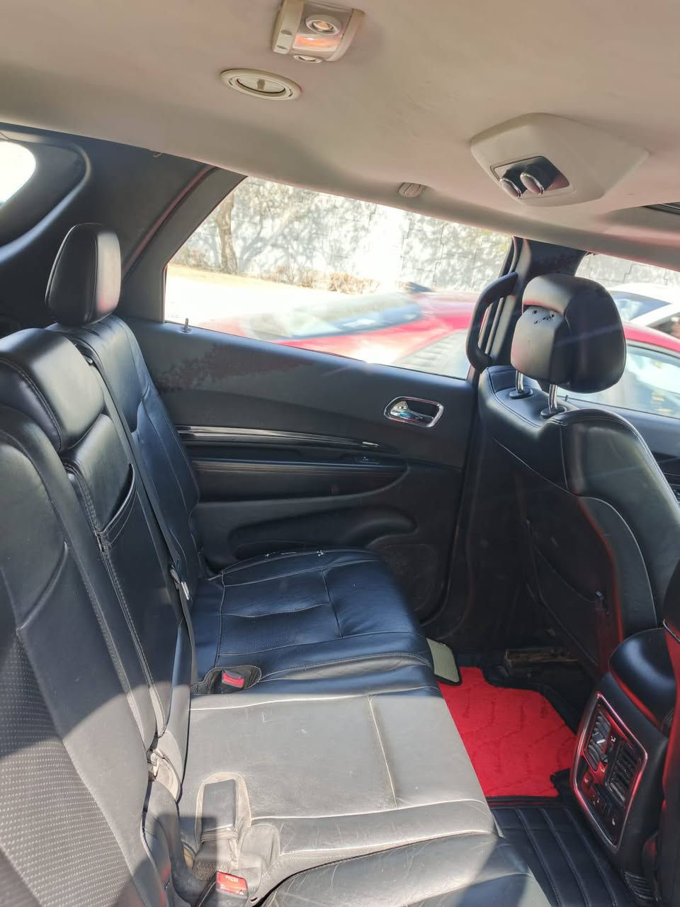 سلام عليكم للبيع قسط دوج دورنكو موديل 2013 السيارة فول 1/1 بصمة فتحة 7 راكب   سيارة جاهزة تبريد حدادية كير محرك مكفولات مقدمة 75 مكاني بغداد ***********
