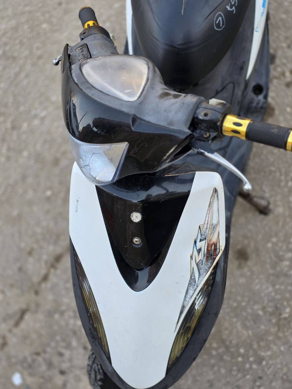 سلام عليكم
للبيع ماكس عدله ٤٩بلاد دراجه نظيفه صارلها سبوعين من نازله من الحاويه احلى من الصور بهواي ختم واحد وي المكينه من الطول للطول 
السعر ٩٠٠وبيها مجال حك الجيه
مكاني دوانيه عفك
***********
