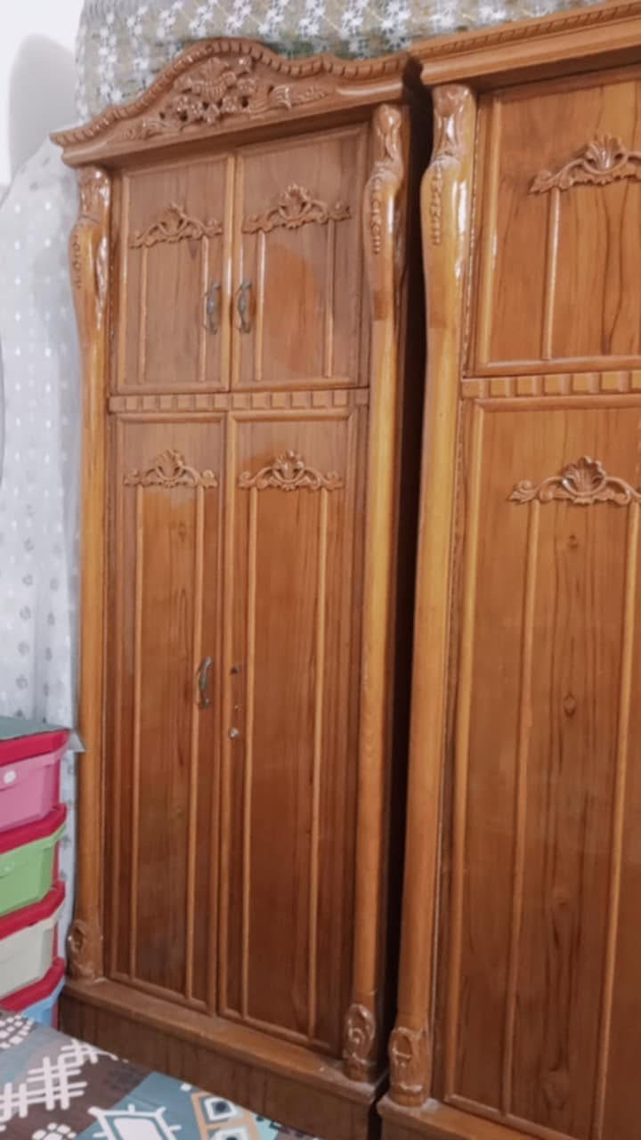 داخل صاج ٤ ملم الوجه ٥ ملم صاج طبيعي
النقوش كلها زان 
العنوان بغداد مدينة الصدر 
***********
