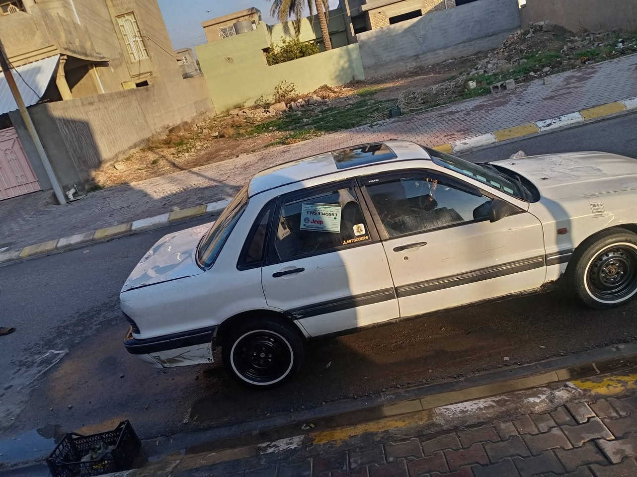 سلام عليكم سياره ميسي بوشي كلنت للبيع او مراوس كهربائيات شغاله محرك وكير صار سبوع من شاده
صدر جديد رقم بغداد وكاله عامه السعر 28بيها مجال بسيط ***********
