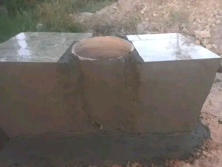 السلام عليكم 
يوجد لدينا تنور طين حر 
اسعار مناسبة 
يوجد توصيل ***********
