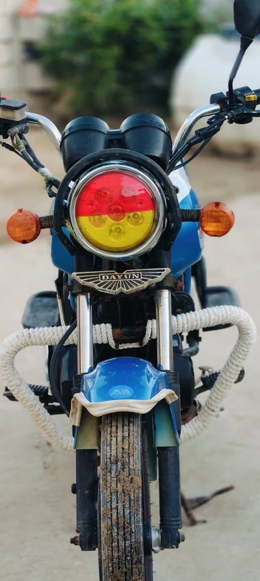 دايون 20طالعه ب22اوراق اصولي كفاله عامه مكينه 200 نضافه فول. كله شقاله مكينه شرط برقي مامفتوح. المكان الدوايه لسعر مليون 300رقم الهاتف ***********بيه وتساب
