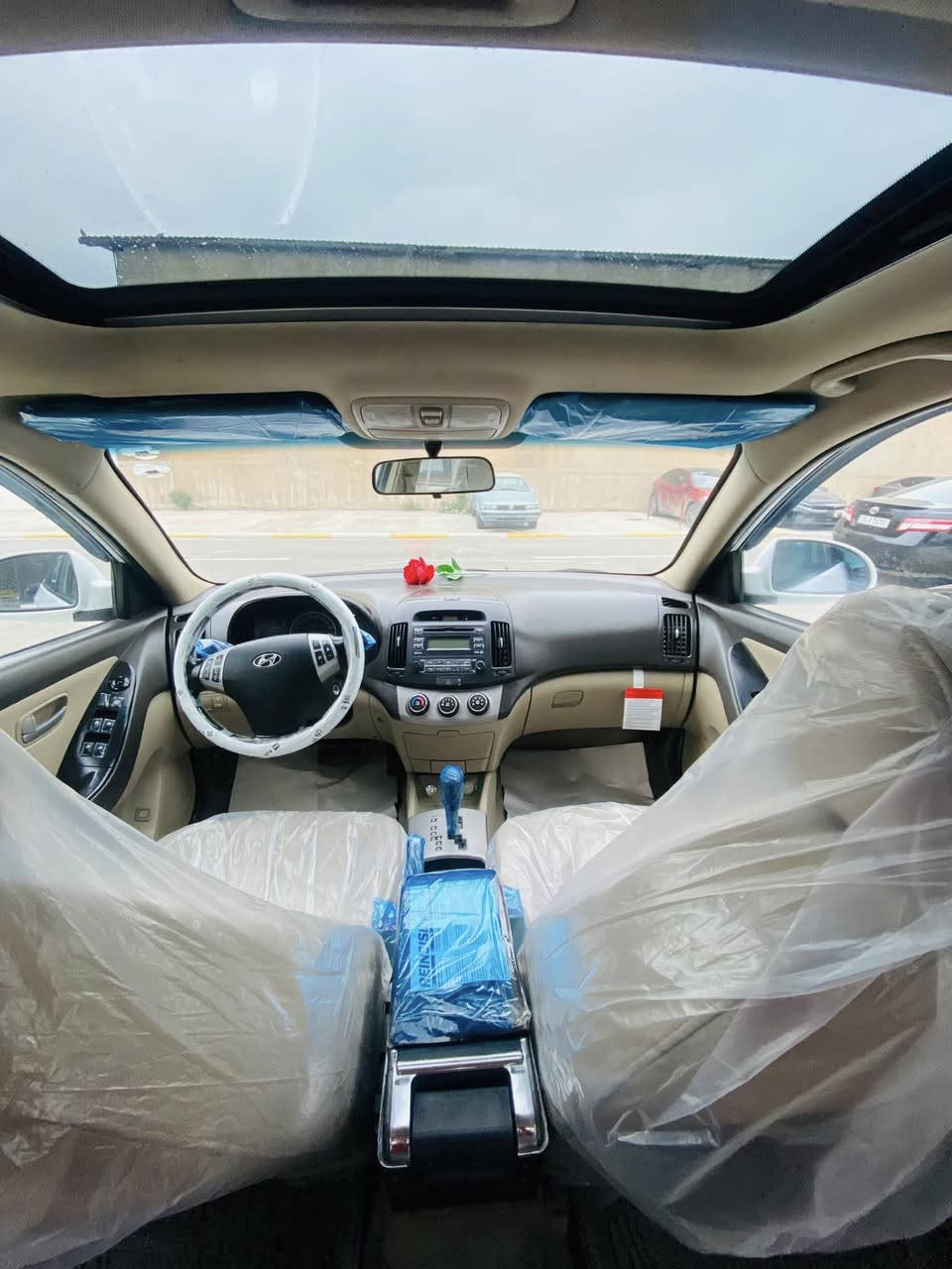 النتره مقدس 2009 
محرك 16 دكشن عالي
صبغ باب سايق بدون دواخل سياره فتحه طخم تايه جديد 
كير محرك شرط 
سيارة نظيفه 
للاستفار الاتصال ع ***********
***********
