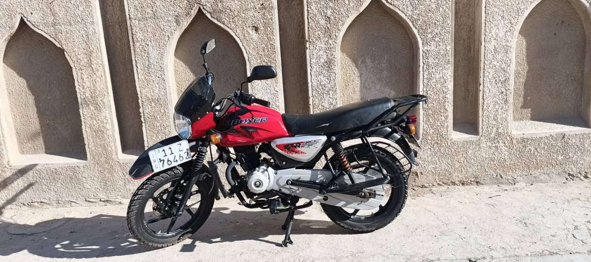 سلام عليكم دراجه بوكسر للبيع موديل 23 وسنويه   دراجه كفاله عامه أي نقص مابيه مكاني الحرية لاستفسار ***********
