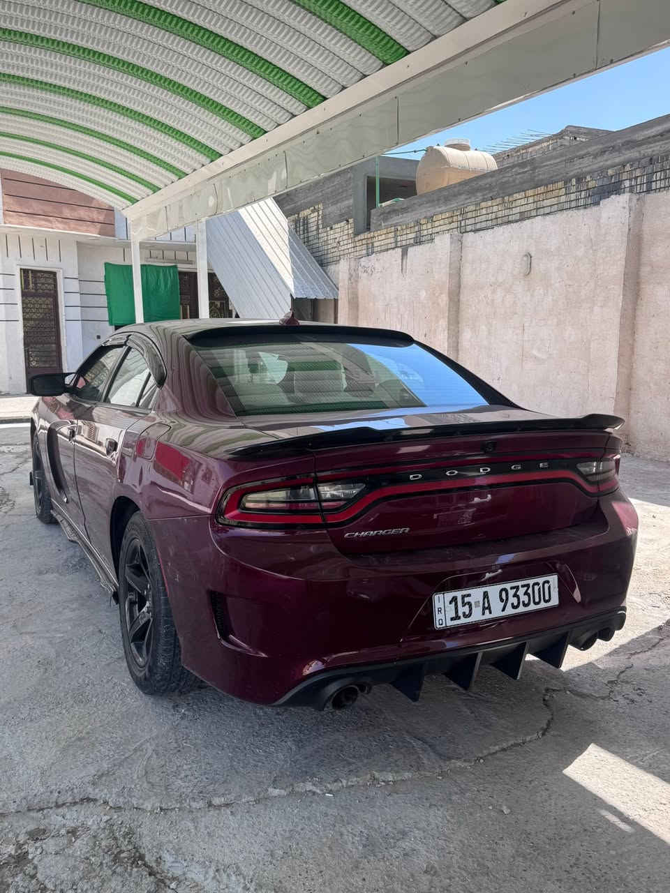 سلام عليكم دوج جارجر موديل 17  SXT لون  كرزي🍒
محرك 3600 رقم انبار نكليزي بسمي تحويل مباشر 
وارد كندي داخله للعراق كلين 
بيه فقط جاملغ الخلفي صبغ هنا بل عراق نصبغ
سونار مرفق بل منشور  محدث دعاميات وببنيد 
الصليات موجودات ضامهن عندي 
صدر امامي خلفي جديد 
تايرات نص عمر ويل نجمه حجم ١٨ 
سياره جاهزه سعر 185 بيه مجال شي بصيط كلش
مكاني بغداد حي البتول ***********

