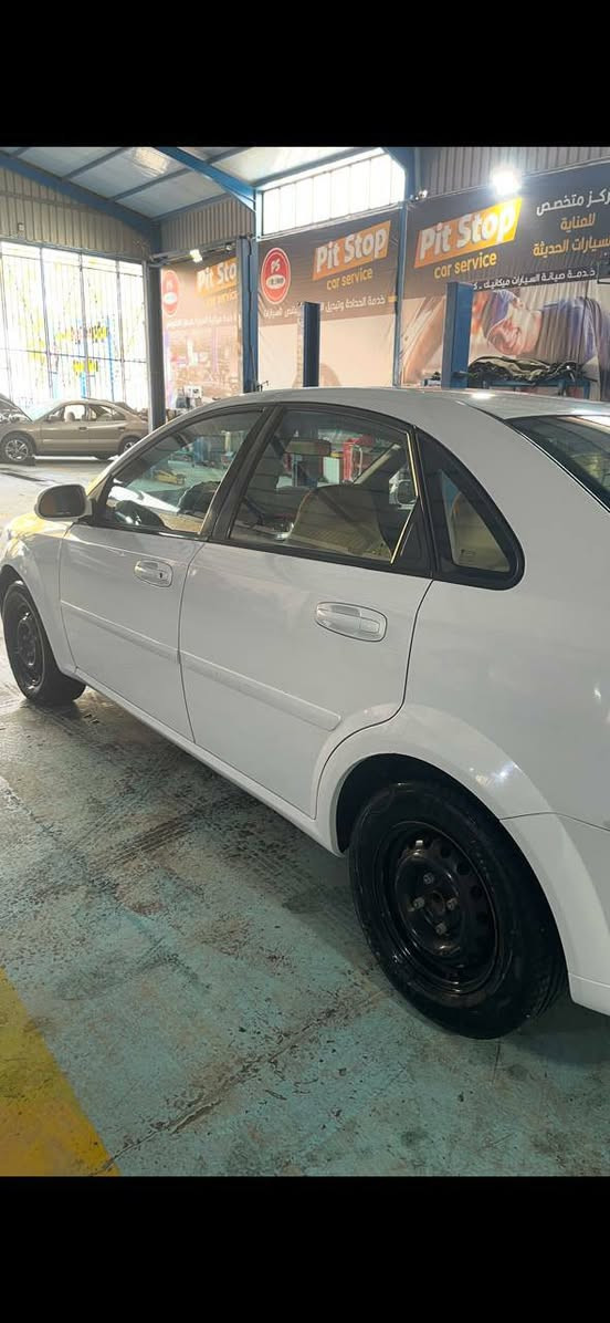 السلام عليكم
اوبتره مديل 2012 رقم بغداد انكليزي مكفوله بيه بس الهلال الخلفي كد شبر باقي السياره كفاله مكينه كير تبريد كامره صدر  تخم تاير مابيه اي نقص بسمي السعر 90 وبيه مجال مكاني حله الاتصال واتساب ***********
