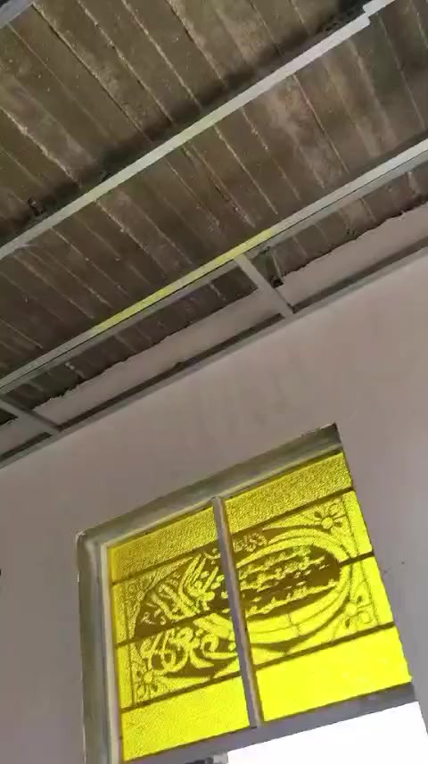 السلام عليكم صباغ متفرغ من الناصريه   لعمل كافه الاصباغ   وترميم المنازل  للاستفسار مراسله الحساب او الاتصال *********** ناصريه فقط
