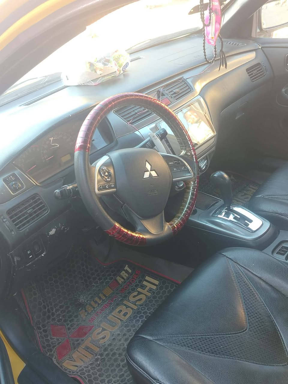 لانسر موديل 2010 كير اوتماتيك رقم بغداد تحويل مباشر مكينة 2000 مكينة وكير وحدادية وتخم تاير جديد جاملغ أمامي وباب خلفي تبديل وصبغ بالبنيد السعر 65 وبي مجال الرقم ***********
