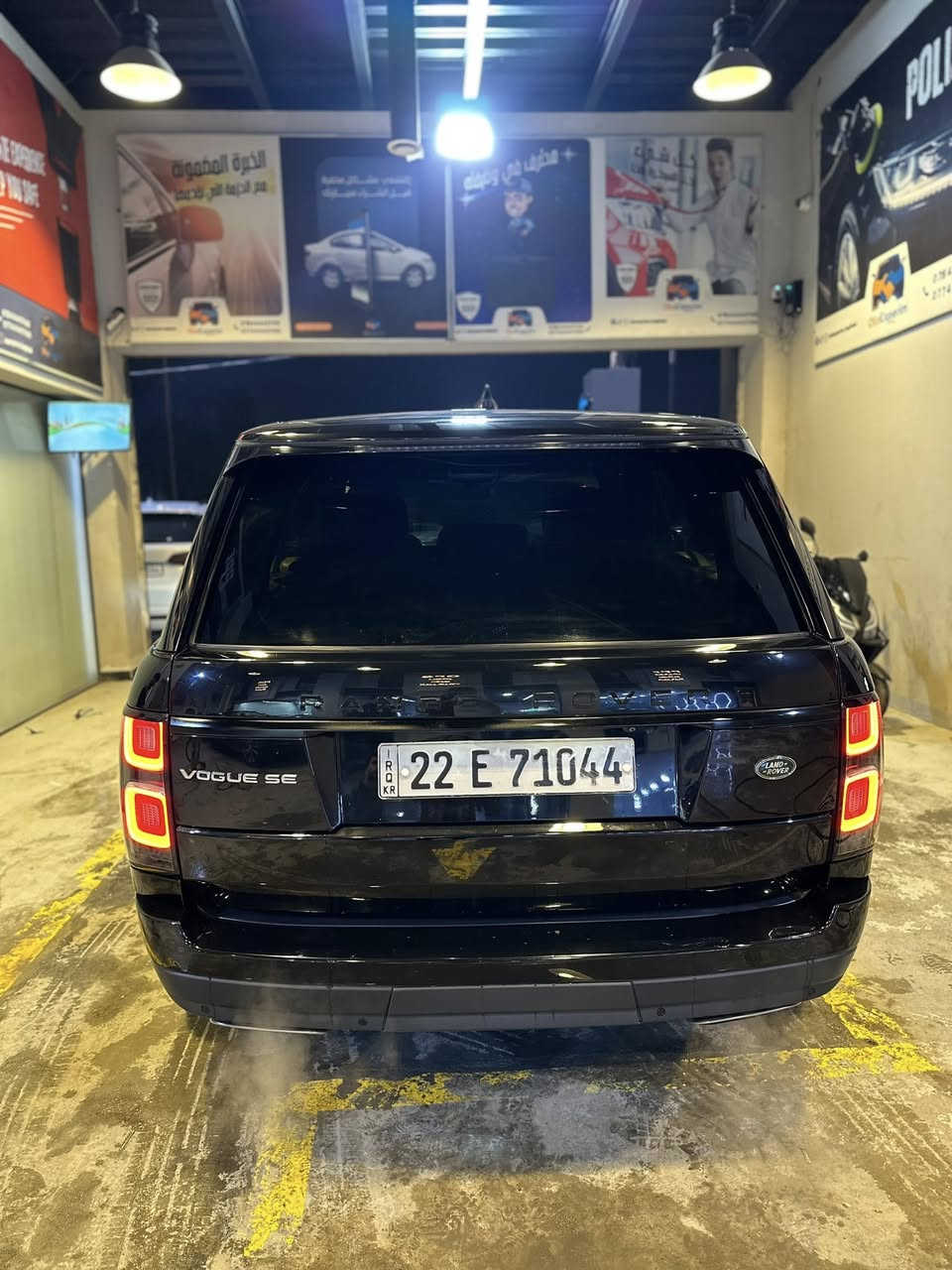 رانج روفر فوك 2021 فئة SE
وارد ألماني
السيارة كلين
مكفولة انتربول

محرك 8 سلندر سوبر جارج
مكفولة مكينة وقير وشاصي
الفحص والسونار واضح وموضح كلشي

دفع رباعي
رادار أمامي وخلفي وجانبي
حساسات أمامية وخلفية
مثبت سرعة
تحذير خروج عن المسار
كاميرات 360 درجة

بانوراما
تشغيل بصمة
أبواب شفط
جنطة شفط
جكات
ويل قياس 20

ثلاث شاشات
الداخلية جلد جملي
نظام صوتي مرديان

السعر 62 ألف
بيه مجال
ترهم بيع أو مراوس

للتواصل ***********
