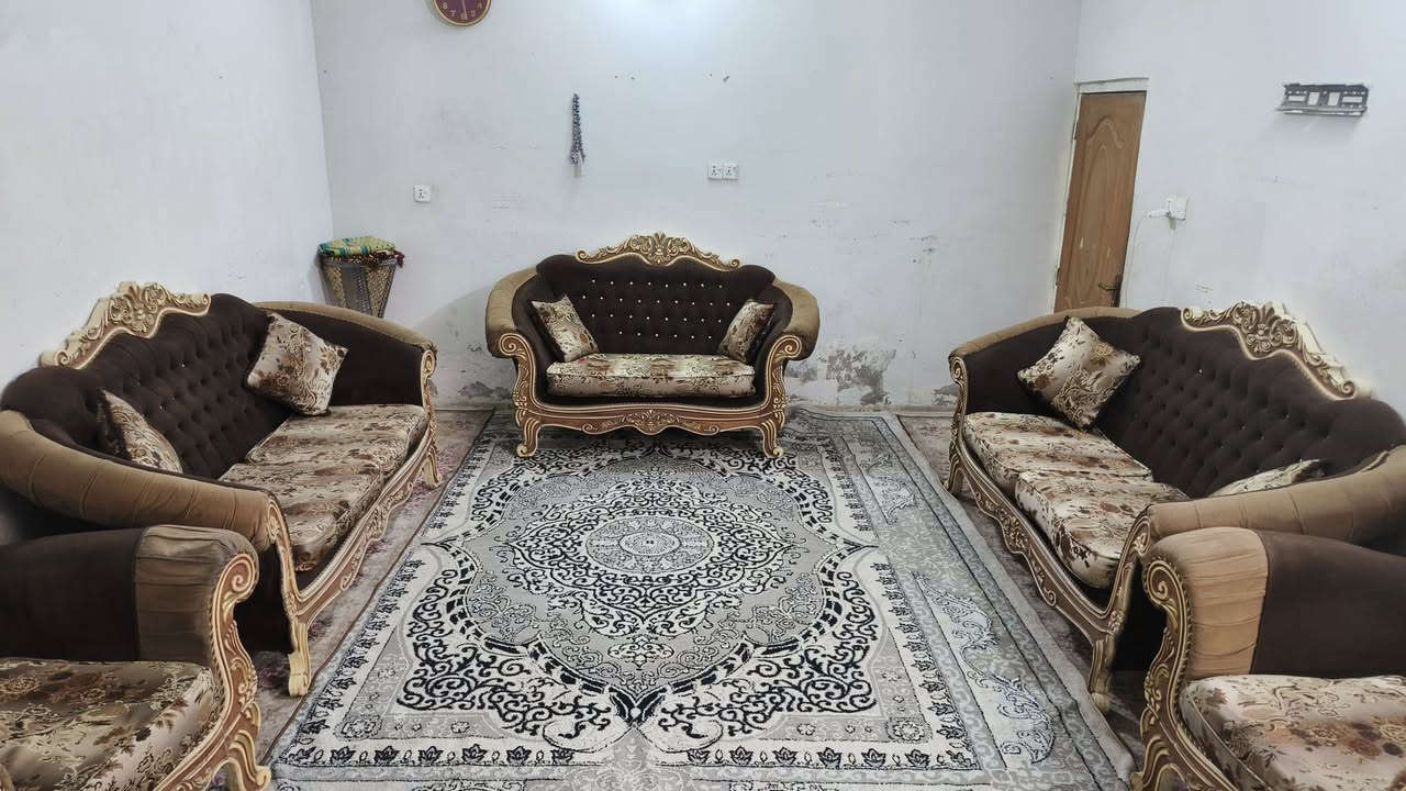 تخم تركي ملكي عشر مقاعد 325الف العنوان البلديات الصحفيين ***********
