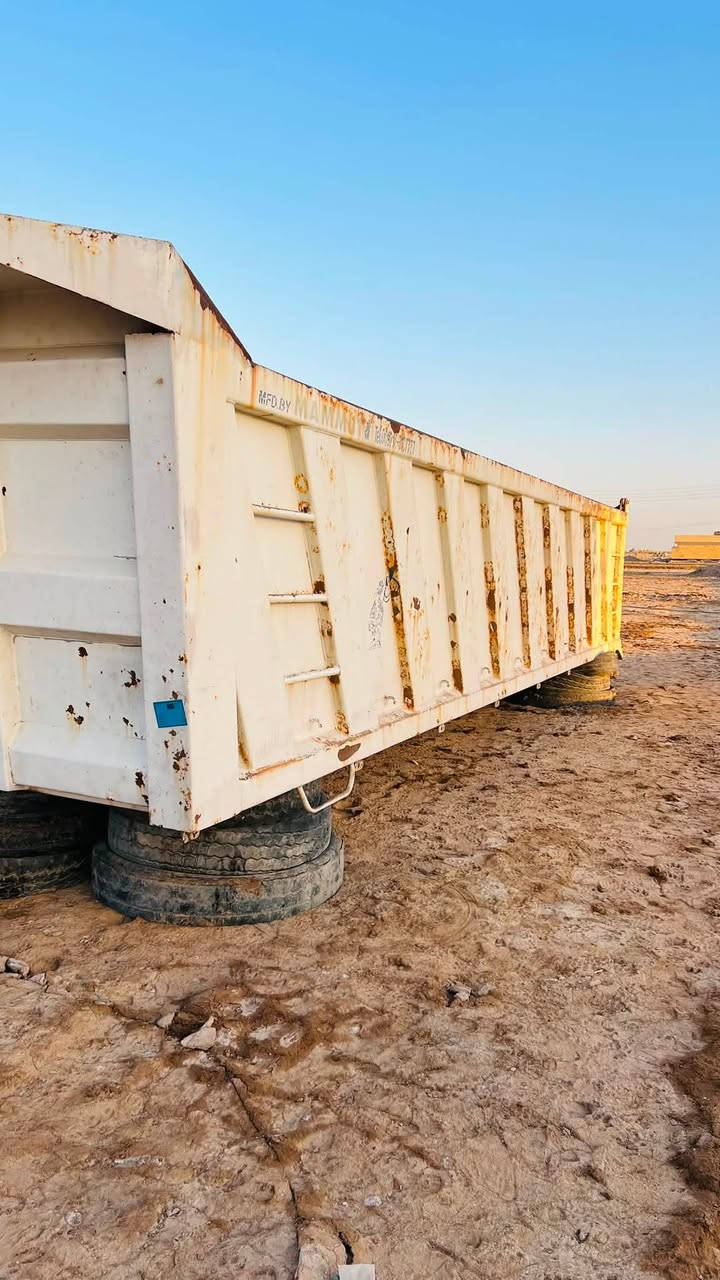 لبيع بدي مأموت اماراتي السعر ٤٥  ورقه وبي مجال بسيط الرقم ***********

