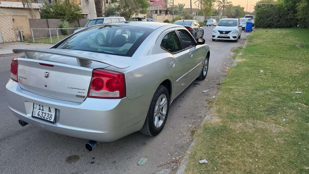 السلام عليكم جارج ٢٠١٠ اصل مكينه ٣٥٠٠  بلاد كير اوتو مكينه كير خير من الله منظومة تبريد جديد صدر تخم تاير نظيف  حادثهه جاملغ امامي صفحة السايق 
مصبوغه حزام  السعر ٩١ وبيهه مجال  عنواني بغداد البياع *********** متواجد وتساب
