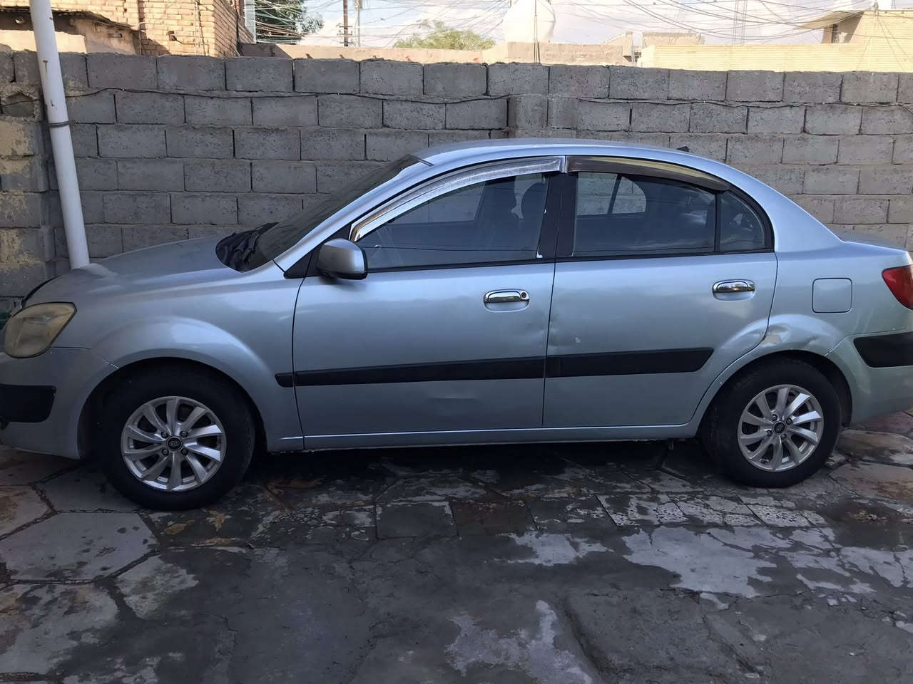 سلام عليكم للبيع كيا ريو ٢٠٠٨ مكينة ١٦٠ وارد امريكي حادثها الجاملغ الخلفي سيارة مال بيت ونضيفة ما متعوبة وبيها هاي الرصعات بسيطة موضحة بلصور مكاني زعفرانية متواجد خاص سعر ٧٥ وبيها مجال


**إذا كنت صاحب هذا الإعلان وتريد حذفه لأي سبب، رجاءا أرسل رسالة إلى الدعم الفني**
