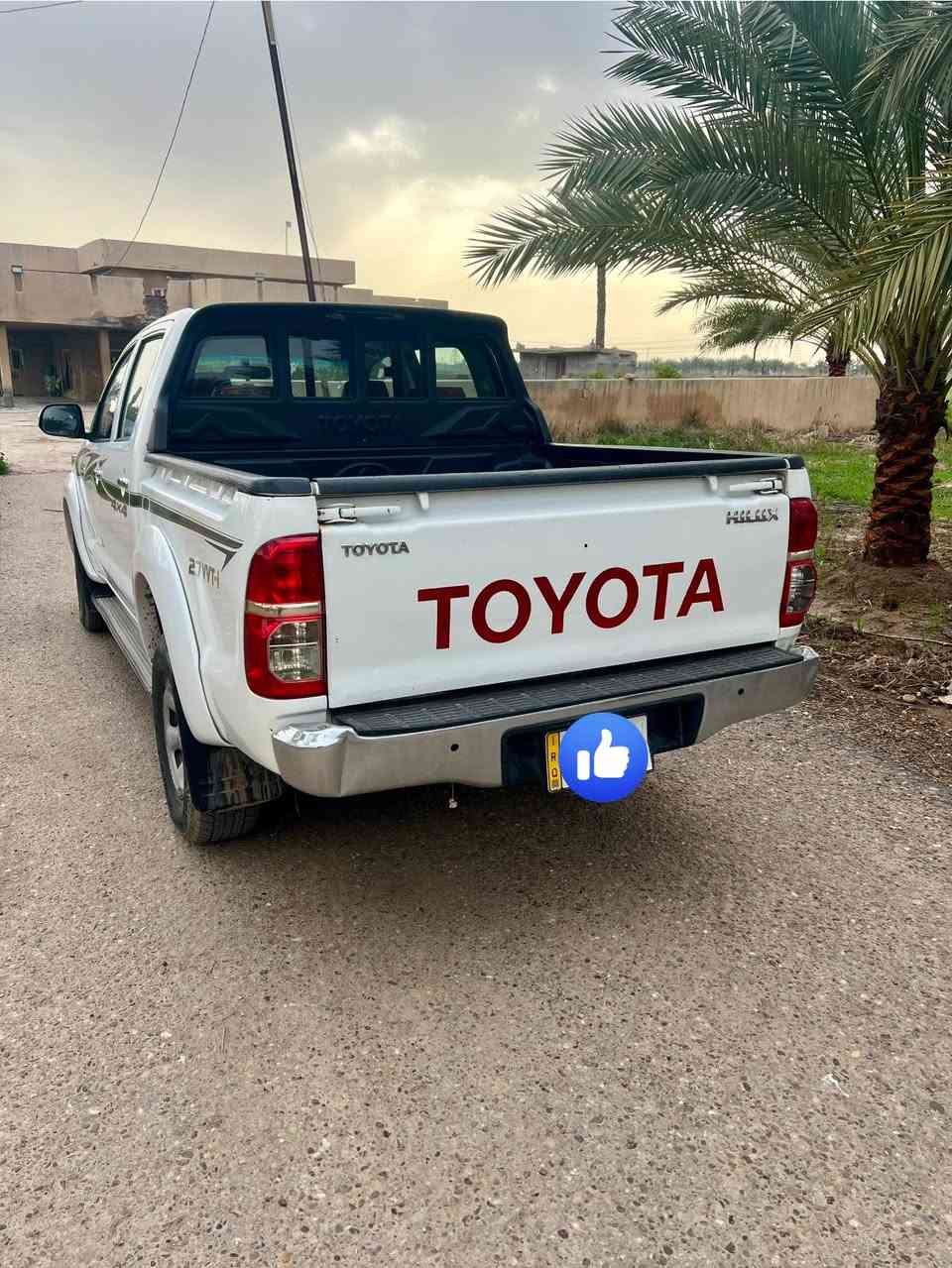 السلام عليكم هايلوكس 2014 فورويل مكفولة من كلشي رقم بغداد  بيها طخة بالبك لات مصلحة والباقي مكفول كير اوتو تماتيك ***********
