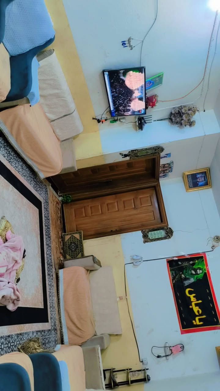 تحيه طيبه لمتابيعنا الكرام 💠
متوفر دار سكن للبيع طابو صرف منطقه الغسل حي التاميم نزله سيد أيوب مساحته ١٦٠م واجهه٨ ونزال ٢٠ طابق واحد
غرف نوم ٢
صالة
استقبال
مطبخ 
صحيات
منطقه جاهزه من خدمات تبليط
وارصفه السعر ٧٥مع مجال للاستفسار مراجعه مكتب ابو سلام للعقارات سماوه حي الصدر قرب فلكه ساعه مقابيل مطعم دجله  ..
واتساب ***********
اتصال ***********
