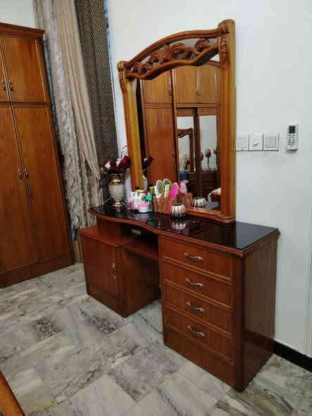 اثاث بيت نضيف جدا اتصال ع الرقم *********** يوجد واتساب
