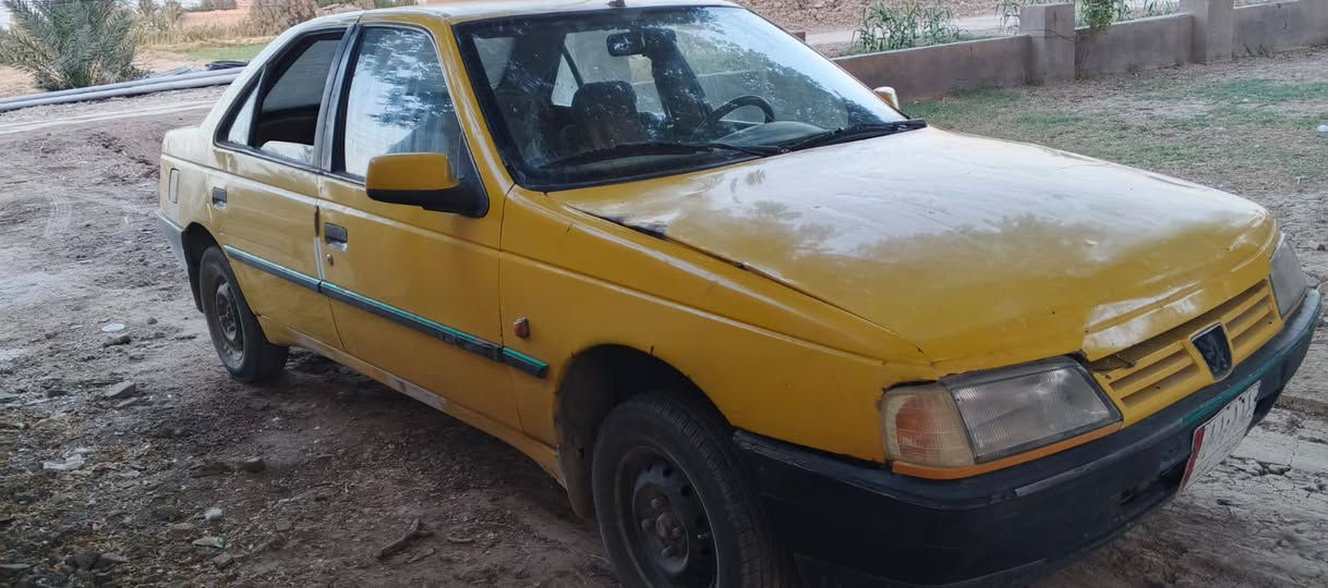 سلام عليكم البيع بيجو مديل 2009السياره بيه خيط بخار والثاني يفلت زوج تواير وباتري جديد حداديه كله جديده السعر 15وبيه مجال العلم السياره اصولي سنويه صاقطه ب19مكاني النلصريه الشطره ***********
