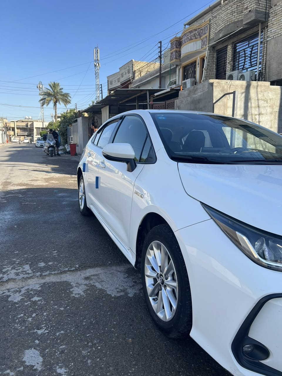 سلام عليكم كورلا هايبرد وارد تركي اخوان فول مواصفات معروفه سياره بيها الباب الي عكس السائق يرادله بارد مثل موموضح بصور تخم تاير حداديه جديده تبريد ثلج ماشيه 137 مديل 2023 الوجبه القديمه ام العلامه زركه جاهزه من كلشي بيه تكحيل ب بنيد شويه هم داخل ماروني فتحه تبريد قطعتين للستفسار *********** مكاني بغداد العامريه اخوكم ابراهيم السياره بسمي السعر 135
