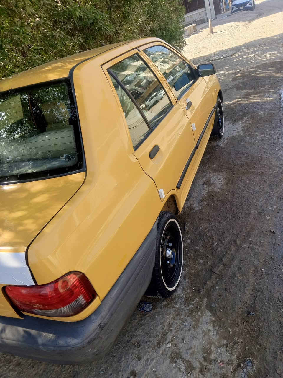 سلام عليكم سايبه موديل 2015
سياره جاهزه على اخر حبايه مكينه كير صدر كهربائيات مكفوله سياره نفس الي بل صور اذا مو نفس الي بل صور تاخذها او اتروح كشرها احله من صور مصفره هيئة وغرامات هزه جديده 
عارضها 34 او بيها مجال رقم هاتف ***********
