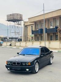 بي ام دبليو ٥٢٠ • ١٩٩٢ • جير عادي