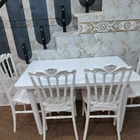 ميز طعام • ٧٠×١٢٠ • ٤ كراسي