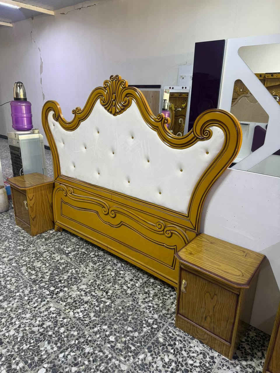 غرف نوم صاج عراقي نضافته 95
سعر 850بيها مجال للشرايه فقط 

حجز ***********

نقل شد داخل بغداد مجاني
