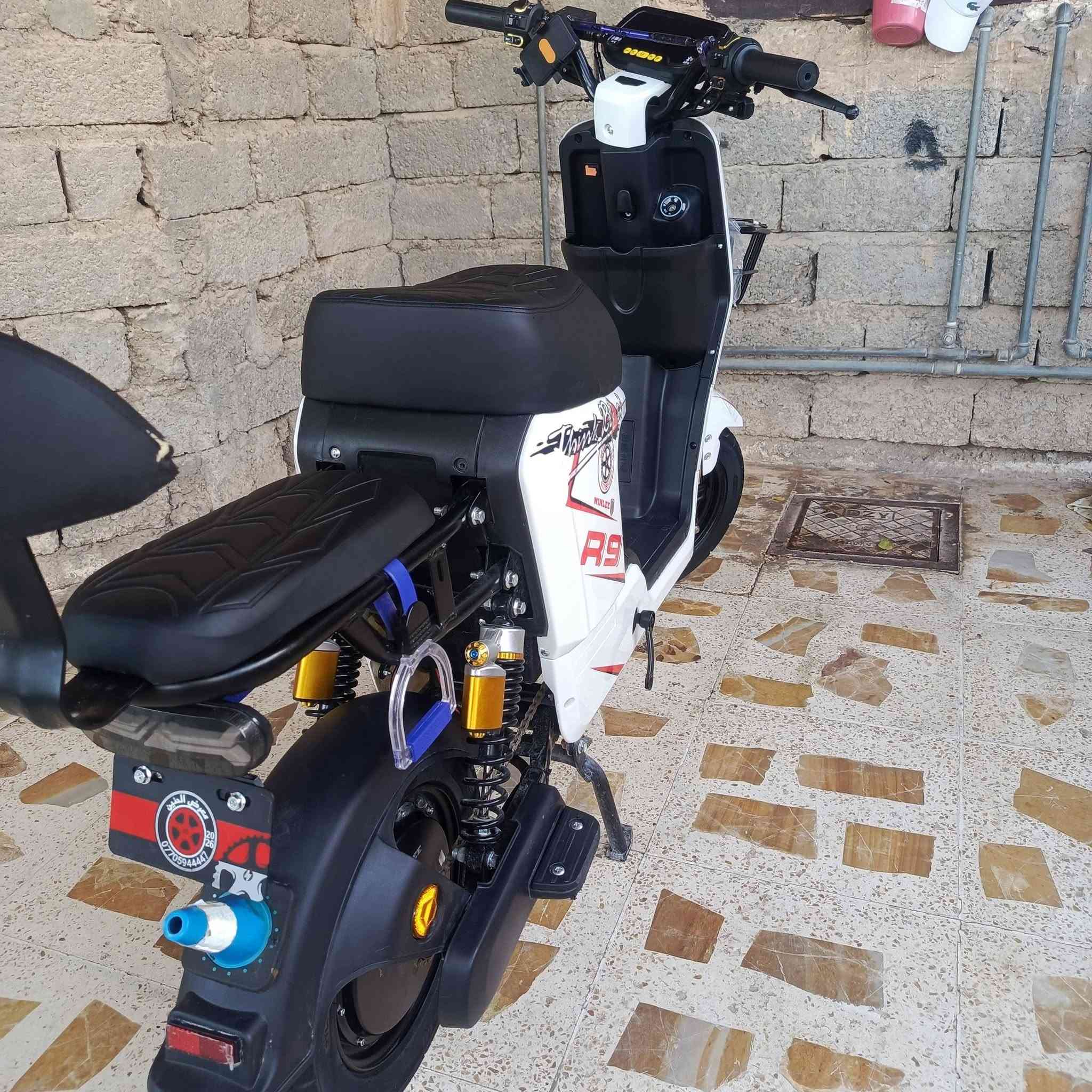 للــبــيــع دراجــة شــحــن
R9 

2026 آخر إصدار جديد ماناقصة كلشي 

غراضة موجودات كلهن بالچيس

فول مواصفات 

4 گير 

سرعة 109 

نظام الـ R يرجع عالبگ

لايت عالي ناصي زنون 

اشاير ودبل اشارة 

دراجه اخذته قبل17 يوم يعني جديده

بيهه شخط خفيف ما مئثر 

#الــسســععــرر_530_وبي_مجال 

مكاني صلاح الدين بيجي

***********
