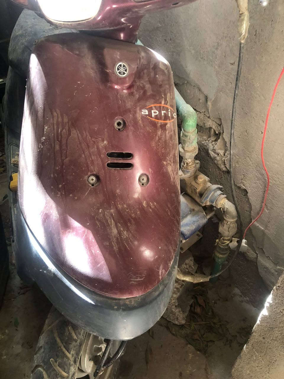 سلام عليكم
دراجه بطه نضيفه وحلوه مامجفته بس متروكه نقصها بلك او كابريتر كلشي شغال بيها سعرها 250 

*********** كربلاء
