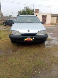 مكلف بلنشر اوبل اوميكا للبيع موديل 89حجم20 كير محرك شرط تايرات جدد كاب...