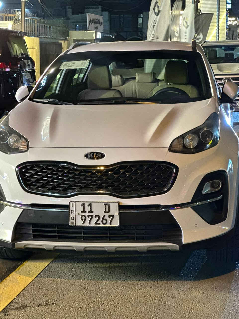 السلام عليكم سبورتج للبيع موديل 2021 عداد 46 الف كيلو بصمه مري شفط نفكيشن لايت زنون حساس امامي خلفي رقم بغداد مكفوله من الصبغ والبارد مكان السياره بغداد المنصور هاتف *********** ابو امير
