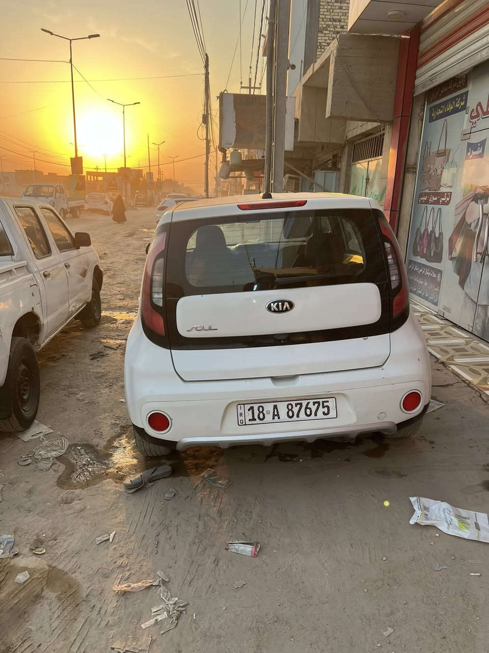 كيا صول موديل 18 امريكي حادثه قطعتين صبغ جاملغ وباب وشويه صبغ بلباب الخلفي ماشيه 90 الف مكينه 2000 gt
رقم بابل بسمي سياره جديده ونظيفه حيل 
مكاني بابل حله حي العسكري 
***********
