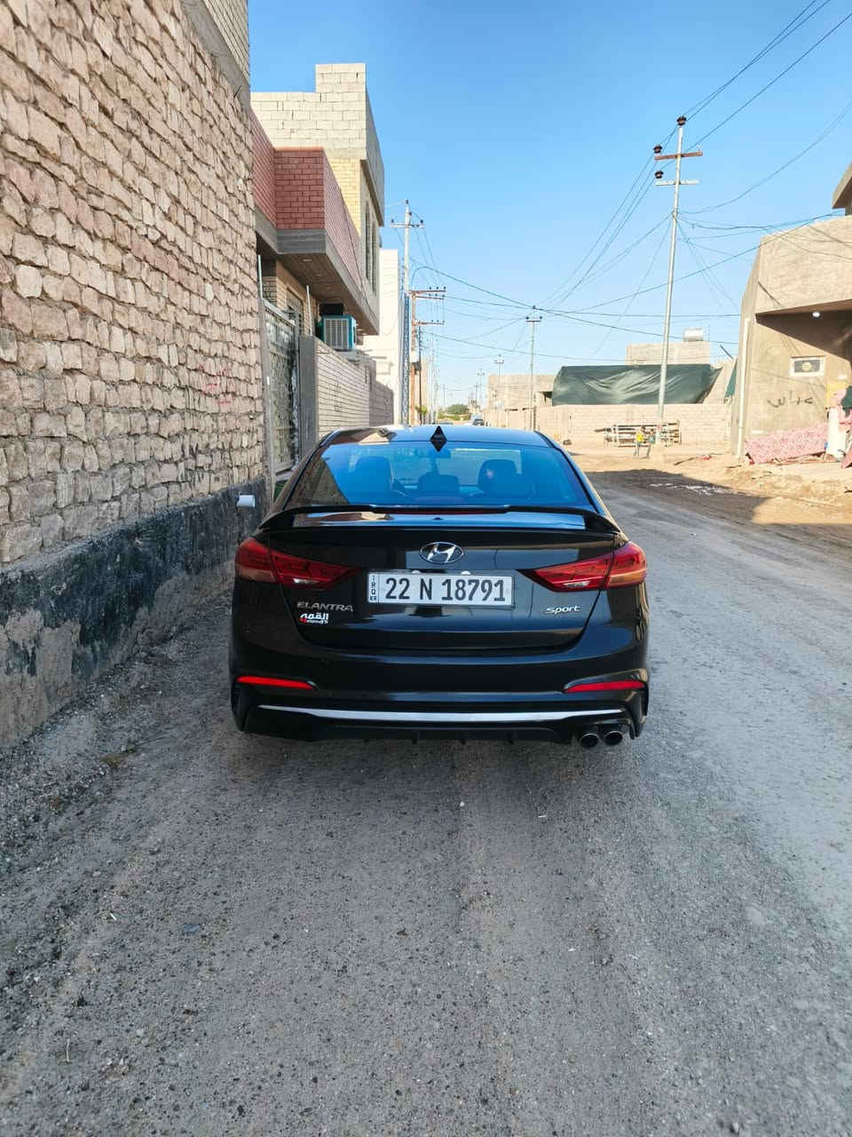 سلام عليكم 
النترا للبيع وارد امريكي موديل 2017 سبورت
فول مواصفات عده الفتحه
محرك 1600 تيربو
حادث السياره بنيد ومبدل 
الجاملغ الخلفي بي ضربه خفيفه
السياره حلوه ونظيفه
السعر 125 وبيه مجال للطيبين 
مكانه الرمادي
للاتصال الرقم ***********
