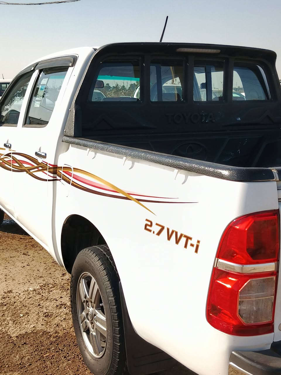 السلام عليكم بيكم هايلوكس ناصي 2015 رقم شمالي دولي مكفوله كفاله عامه من الصبغ والتبديل جير اوتوماتيك السياره بغداد قرب بسمايه سعر 215 وبيها مجال حق جيتك للاستفسار اكثر اتصل على الارقام التاليه
*********** واتساب 
***********
