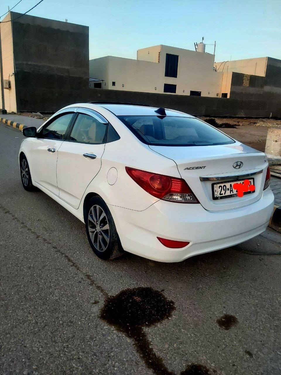 السلام عليكم .. للبيع فقط 
هونداي اكسنت 2014 فول مواصفات

خليجي ماعده البصمه
رقم واسط  بأسمي 
محرك 1600   

تبريد ثلج ،السياره بسمي رقم انكليسي مداور ثاني يوم 

مواصفات ا السياره بيه جاملغ الي وره السايق 

3 - فتحة سقف
4 - كراسي جلد  وتغليف لايلون 

9 - شاشة خرائط + كامرا بلادي 
11 - شاشة معلومات وسطية 

13 - ويل كب بلادي  
14 - نظام ECO الاقتصادي  
16 - اشاير بالمري 
17 - تحكم مقود جهتين … وبعد بيها هواية مواصفات 
السعر /110وبي مجال  , مكاني كوت واسط   حي الحكيم نزلت بيت خليفه
رقمي / ***********
