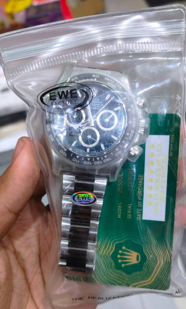 ساعه رولكس البيع سعر مزاد يبدي المزاد من 100$ سوم بل دولار والي يسوم يعتمد واتساب أو خاص ورقم *********** وكارت ساعه شغال بل NFC
