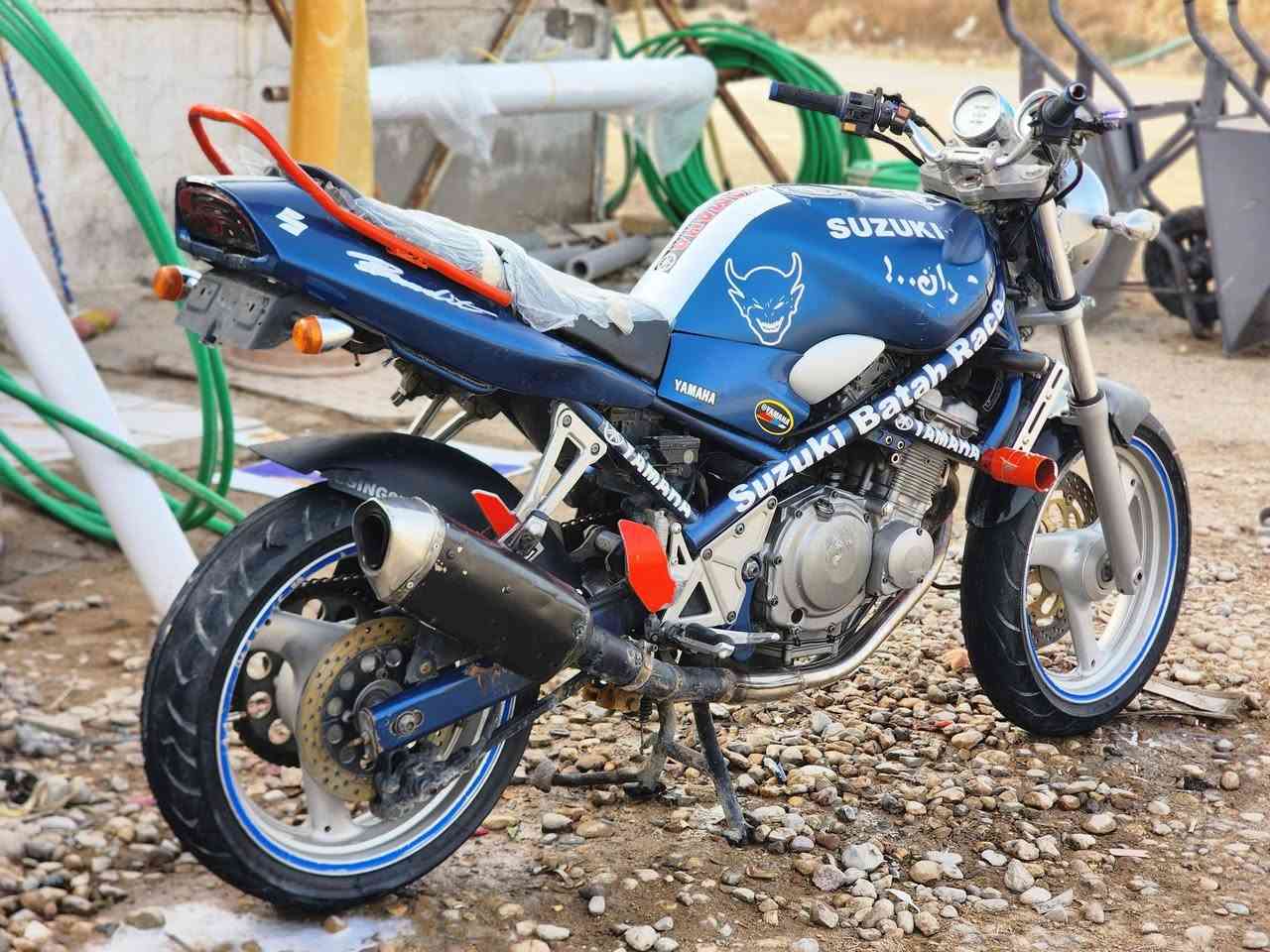 للبيع مرقم بسمي قفل ١٣  ورقه قفلها رقم انكليزي مكاني ناصريه رفاعي ***********
