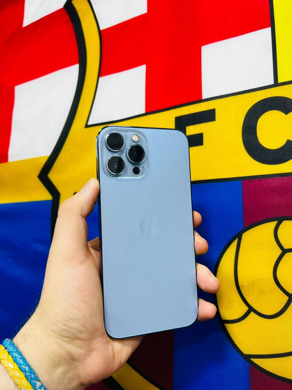 📱 للبيع iPhone 13 Pro Max بحري

🔹 السعة: 256GB
🔹 اللون: بحري
🔹 نسبة البطارية: 82%
🔹 الجهاز نظيف جداً واستعمال شخصي
🔹 كلشي شغال 100% بدون أي مشاكل

السعر مناسب للجادين فقط، وللاستفسار راسلني خاص.***********
