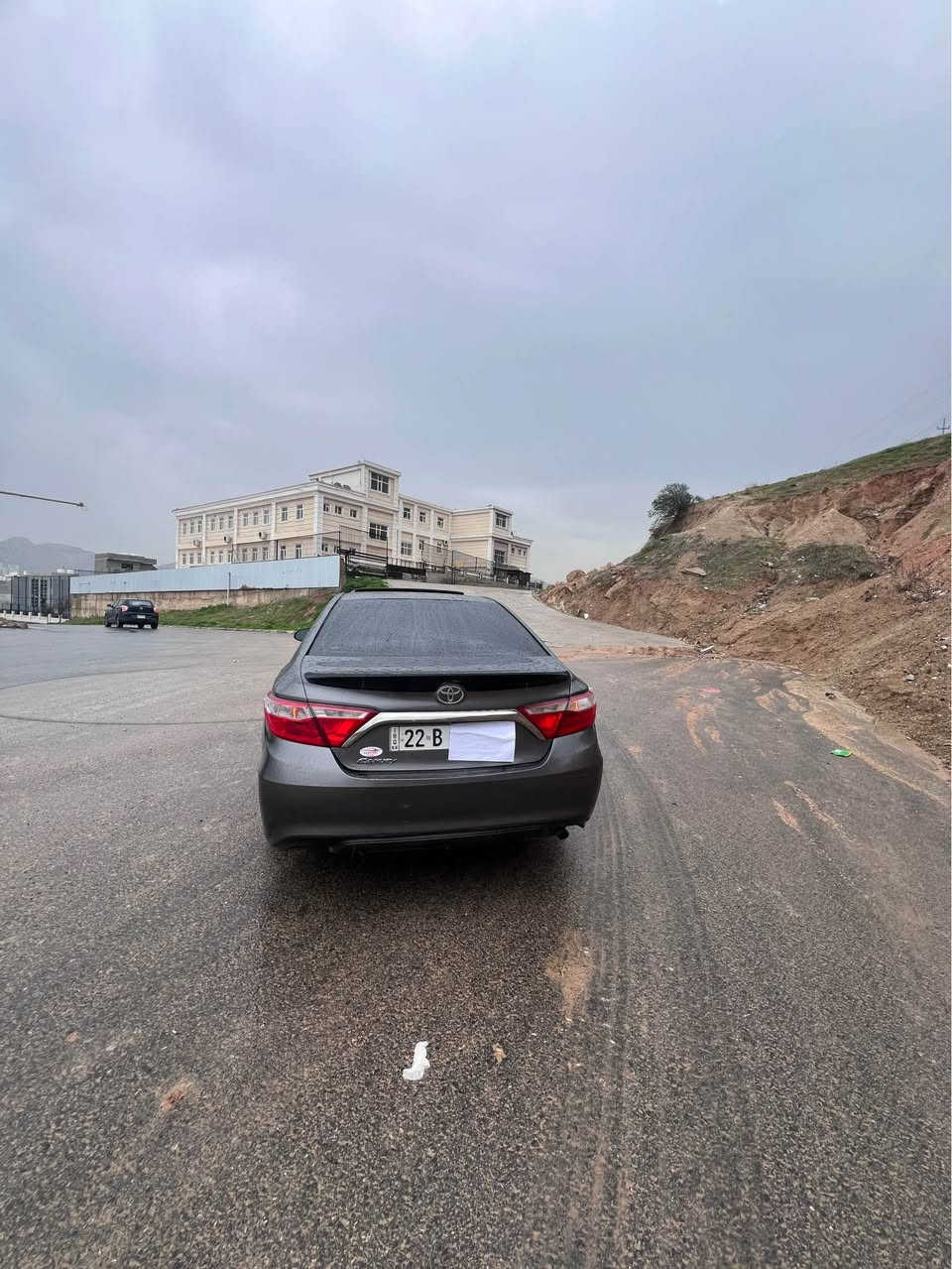 تويوتا كامري موديل ٢٠١٥ محرك ٢،٥ أمريكي
سياره كير ومحرك وتبريد بشرط
مواصفات Se بلاس فول فول مواصفات
فتحه بالسقف يعني سلايد 
كوشنات كهربائي 
حساس و تحديد سرعه
شاشه وكاميره 
اكو هوايه مواصفات اخرى 
سياره رقم اربيل بس موجوده بدهوك
سياره رقم وسنويه وهزه جديده 
سياره باسمنا تحويل وكاله بكيفك
مكانها دهوك داخل دهوك
سياره حيزام صبغ ايرباكات مفتوح
جاملوغ امامي يم سكن واصله 
للشوصي شي شبر 
شي شبرين پي دي ار بالقماره يعني مثل تعديل
سياره هيكلها حلو دينار مابيها مصرف
سياره ماشيه ١٥٨ ألف مايل فقط
رجاءا ماخابر گول شبيها هو اني كاتب كل شي
فقط للبيع ما اراوس ما ابيع بالاقساط
سعرها ١١٤ مجال ونزل ٥ غرامه
*********** بيها واتس اب دهوك, العراق
