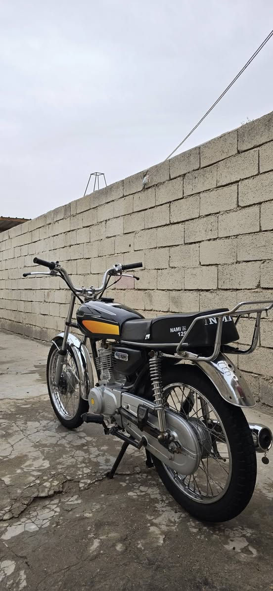 سلام عليكم دراجة نامه ايراني للبيع ادوات 
السعر 400وبيهه مجال 

الزبير . البترو 
***********
