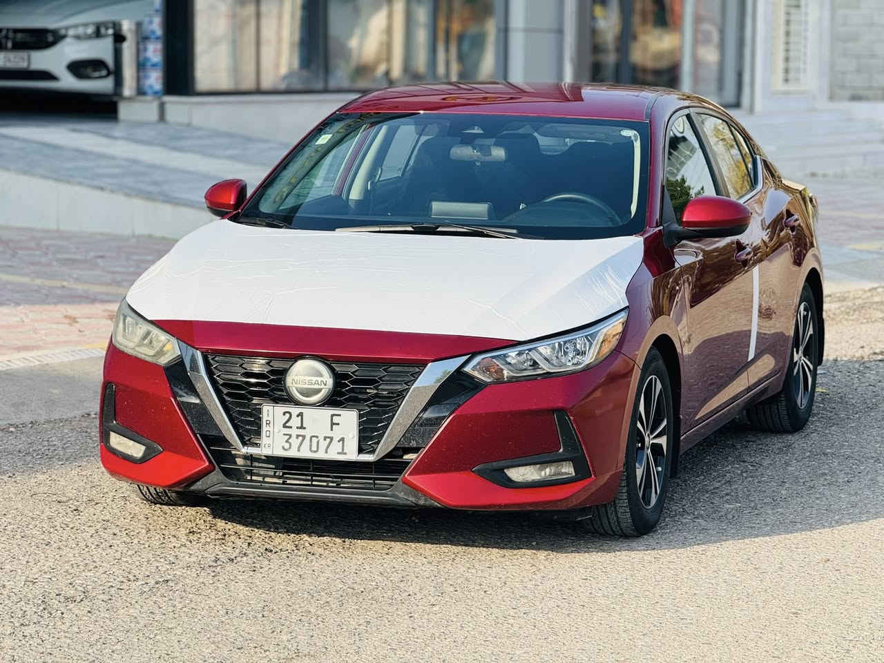 سلام عليكم 
- نيسان سنترا 2022 فئة SV 
-رقم سليمانية جديد
‏             3N1AB8CV8NY308909
- بونيد صبغ وشبرين من هلال السكن سونار مرفق بالمنشور 

- مواصفاتهه شفتات ستيرن ، كامره ، 4 رادادات ، حساسات تحديد مسار وهواي بعد من مواصفات  …….

-  شرط غرامه و تحويل 

- السعر  137 ورقة وبي ومجال
- عنوان السيارة ديالى : خانقين
 ***********
