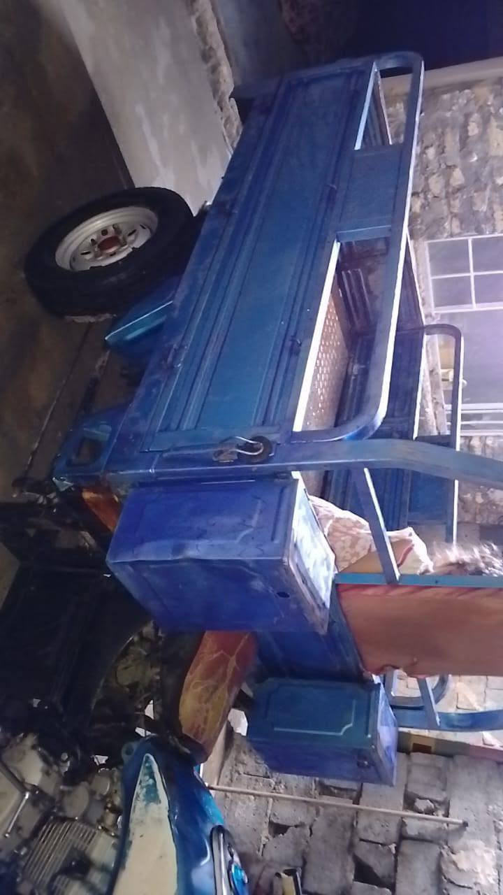 السلام عليكم للبيع ستوته اخو جديده نظيفه كلها شقاوه مكاني بغداد السعر مليون و200 وبيها مجال هذا رقمي***********
