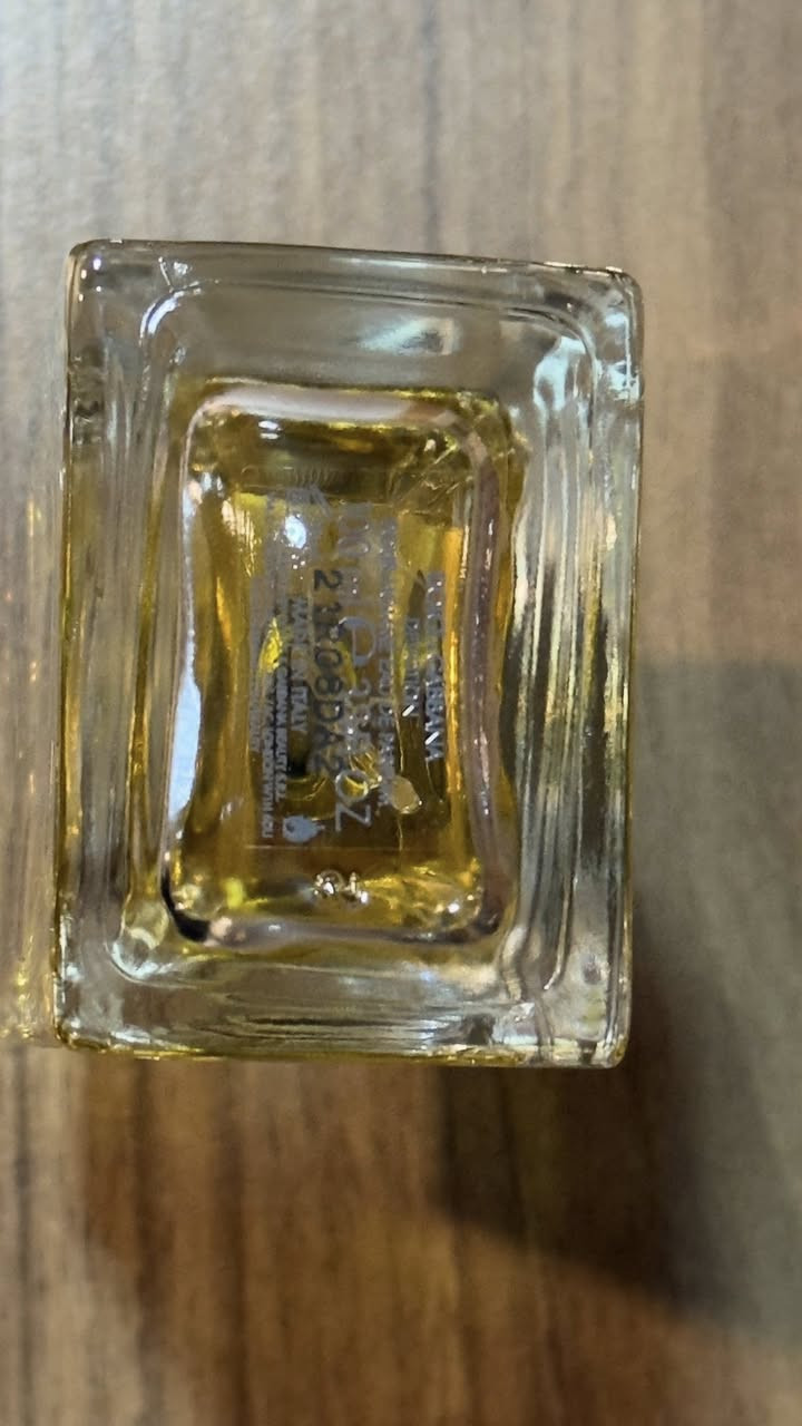 السلام عليكم شبابنا الذهب

عندي هذا العطر وصلني من هولندا

مستعمل مرة واحدة فقط بس نوتاته بعيدة عن ذوقي بالعطور

وثباتيته جداً عالية وفوحانه بارز

ممكن اراوسه بعطر اصلي يكون بيرفام او دي بيرفام او ابيعه للي يخدمه 

مع جزيل الشكر مقدماً


**إذا كنت صاحب هذا الإعلان وتريد حذفه لأي سبب، رجاءا أرسل رسالة إلى الدعم الفني**