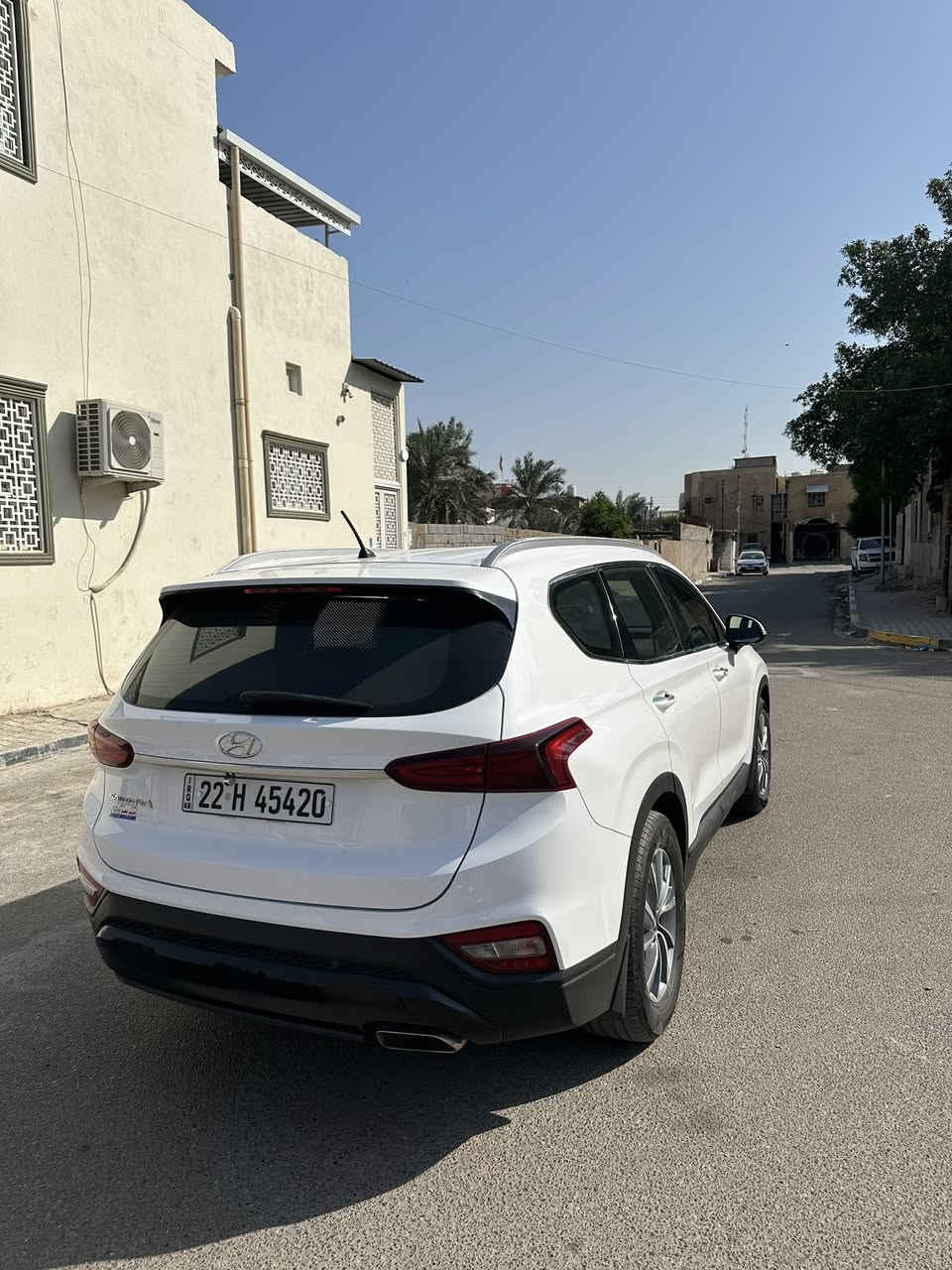 السلام عليكم
من رخصت الادمن 
سنتافيا2020
مكفوله كفاله عامه 
سنويه ل30
مكينه 2500
ماشيه 68000
كشن امامي كهربائي 
تحكمات استيرن 
كشنات خلفيه كهربائيه 
حداديه جديده 
تخم تاير جديد 
السعر 225$
لاستفسار ***********
مكان السياره بصره
