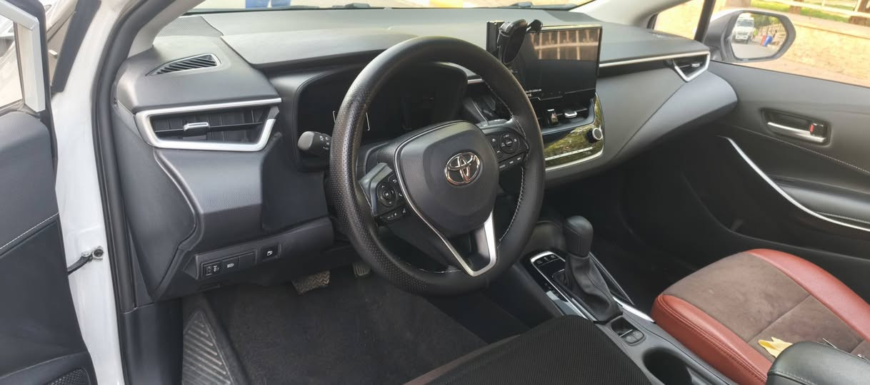 السلام عليكم 
كورلا موديل 2025 هايبرد 
ماشيه 17 كفاله عامه من تبديل وبارد وصبغ 
رقم بغداد شرط التحويل 
مواصفاتها 
شاشه كار بلي 
تحكمات 
مثبت سرعه 
قياده ذاتيه 
فتحه سقف 
كشنات جلد 
كامره دواره 
رادار 
هاند بريد دكمه 
السعر 158 مجال حق الجيه فقط 
مكاني كوت مركز مدينه ‏‪***********‬‏
