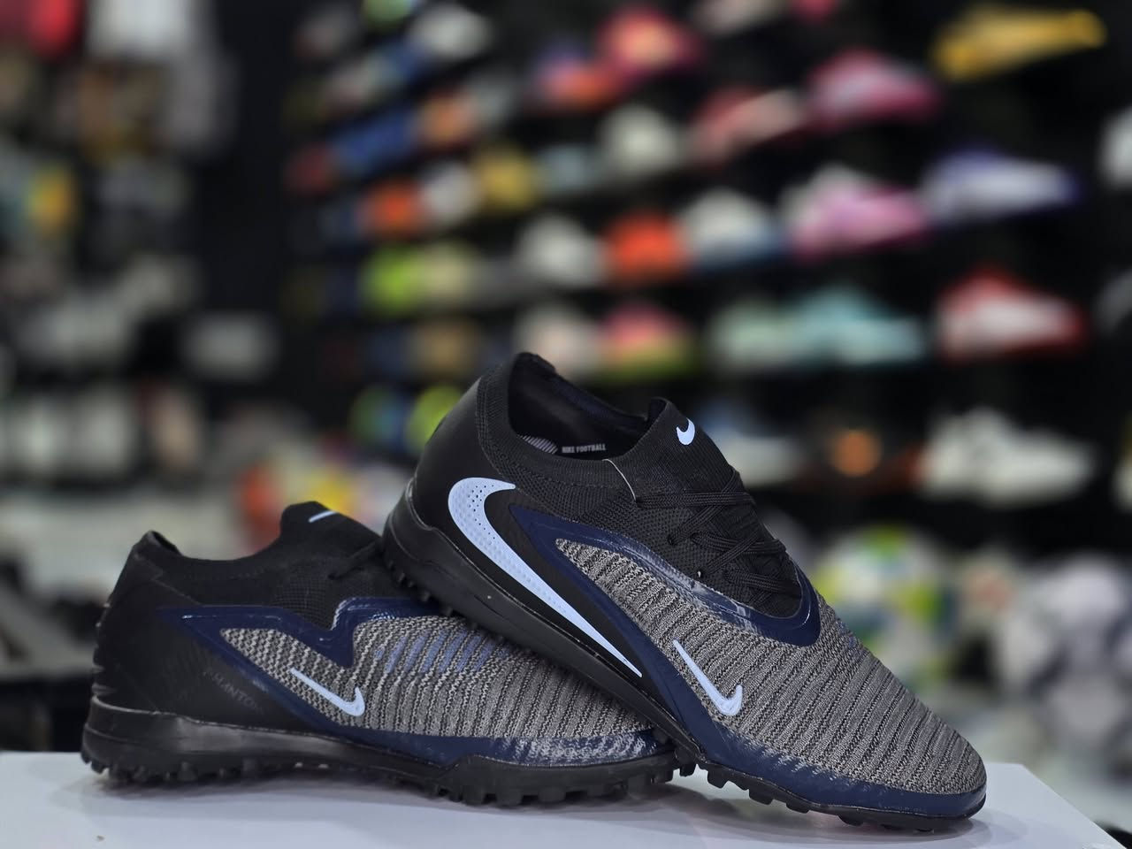 Phantom اصلي Airzoom اصلي F50 اصلي فيتنامي اصلي شرط فحص كامل قياسات موجود موجود جملةو مفرد للحجز والاستفسار التواصل على واتس اب ***********
