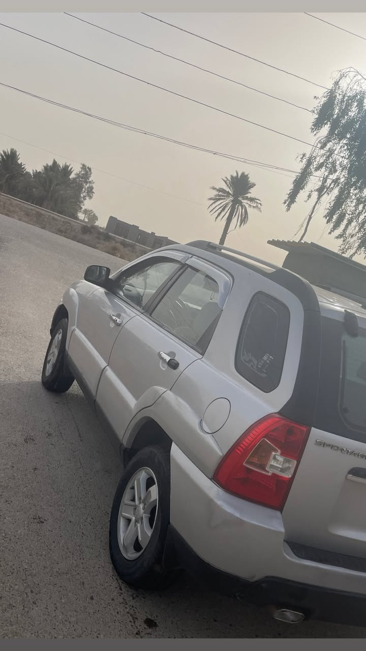 سبورتج 2009 خليجي
سياره بأسمي  رقمها بغداد هزه جديده سنويه جديده

سياره بيها قطعه صبغ وقطعتين فقط كلير 

گير محرك شواصي كله مكفول محركها 2000 اقتصاديه الى درجه

سعرها 112 وقابل للتفاوض 

مكان السيارة بغداد المحمودية

*********** / ***********
