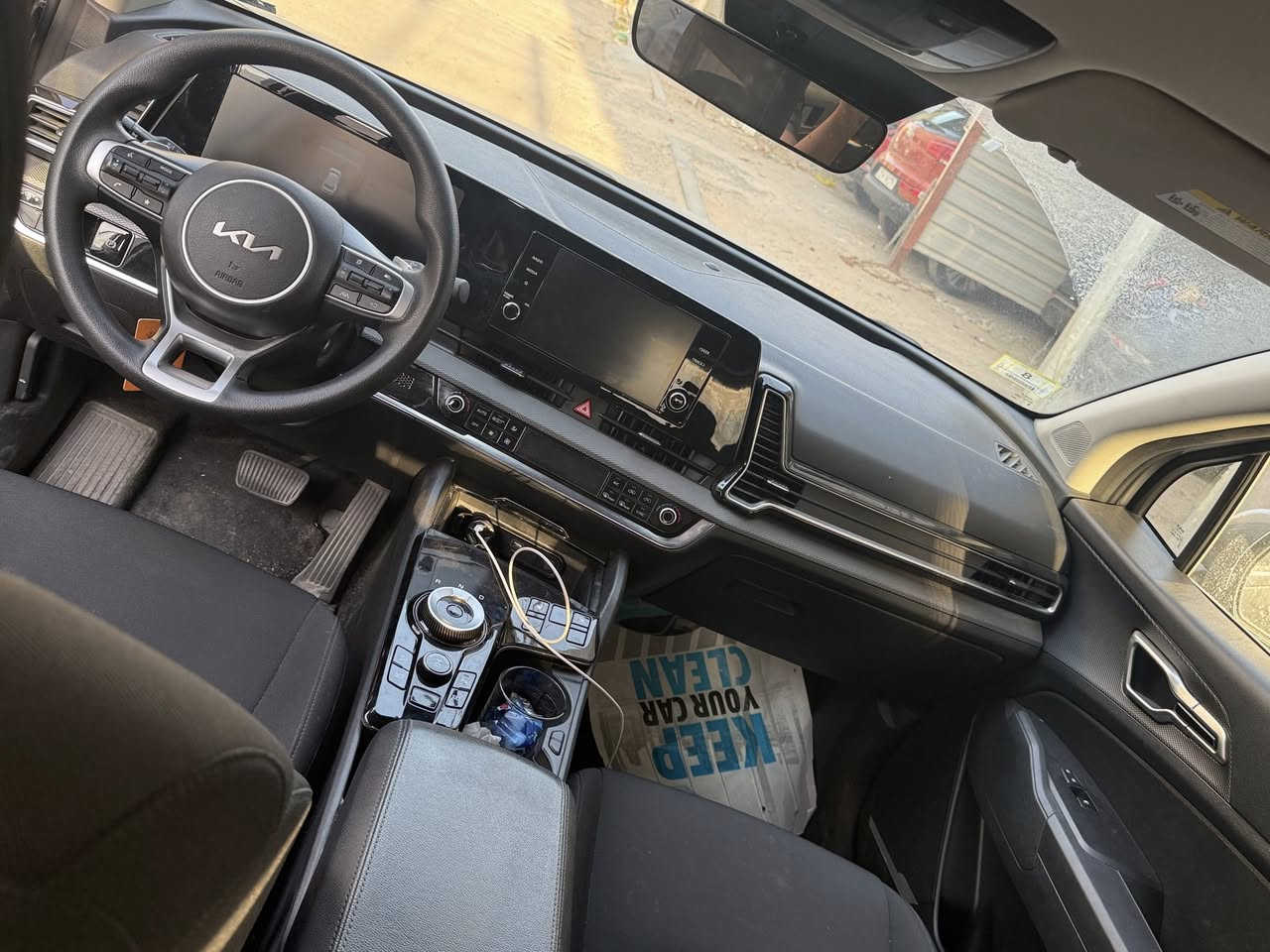 سبورتاج ( وارد امريكي هايبرد ) 2023 

مميزات

1 - كير ماوس

2 - مساعد دخول وخروج رادار 

3- حساس امامي خلفي 

4- تدفئه كراسي امامي 

5 - تدعم كار بلي 

*****

سياره ماشيه 43 الف قابل للزياده 

رقم تواصل ( *********** )
